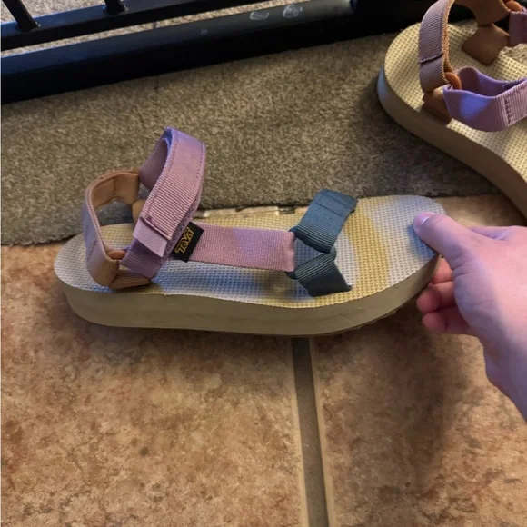 Teva Women’s Midform Universal Sandals - Picture 3 of 5